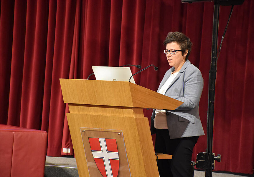 Prof. Bernadett Weinzierl holding her Lecture
